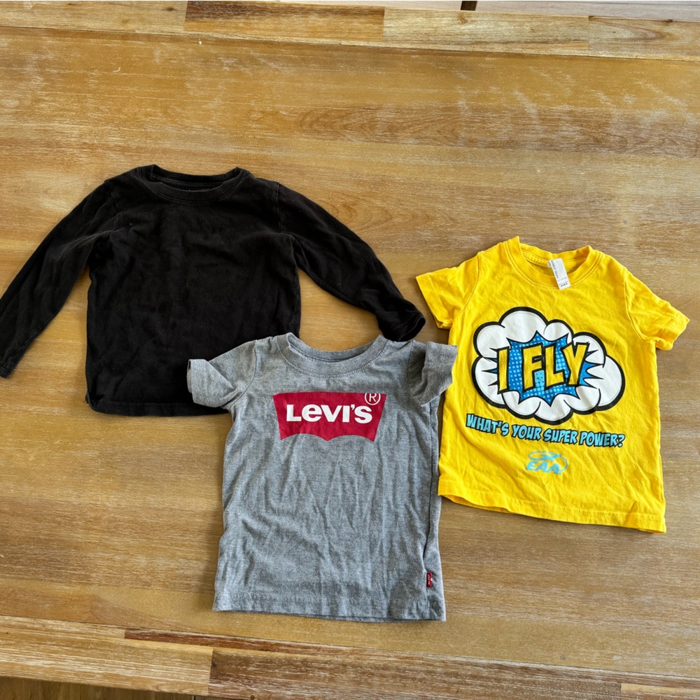 Toddler Boys - Size 2T - x2 T-shirts and 1x Long Sleeve T-Shirt
